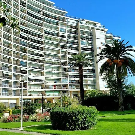 Le Surcouf Xviii Apartment Mandelieu
