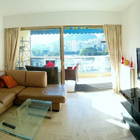 Le Surcouf Xviii Apartment Mandelieu